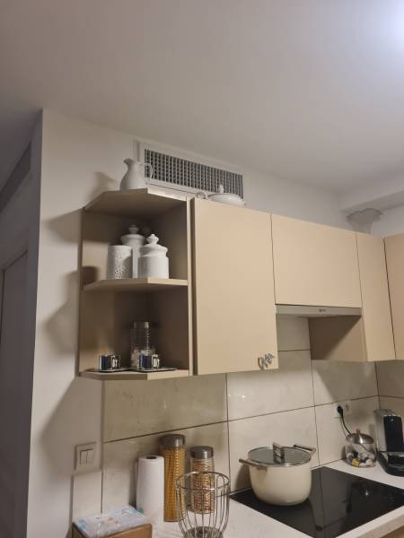 Climatisation réversible intégrée dans un appartement à Six-Fours