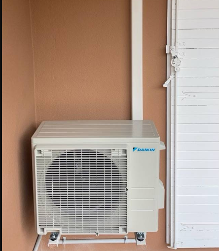 climatisation daikin comfora a sanary