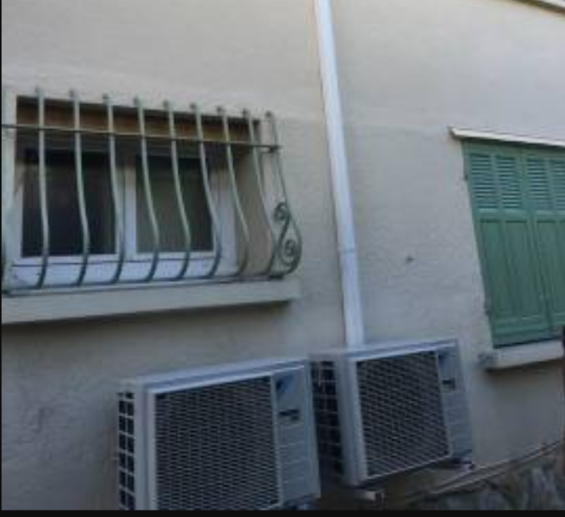 Groupe de climatisation Daikin Bluevolution à Six Fours